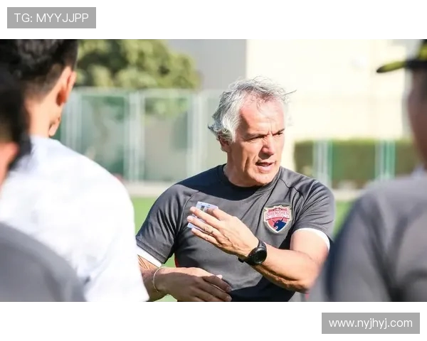 海港今日启程多哈冬训新援让克劳德火线合练备战新赛季全力冲刺